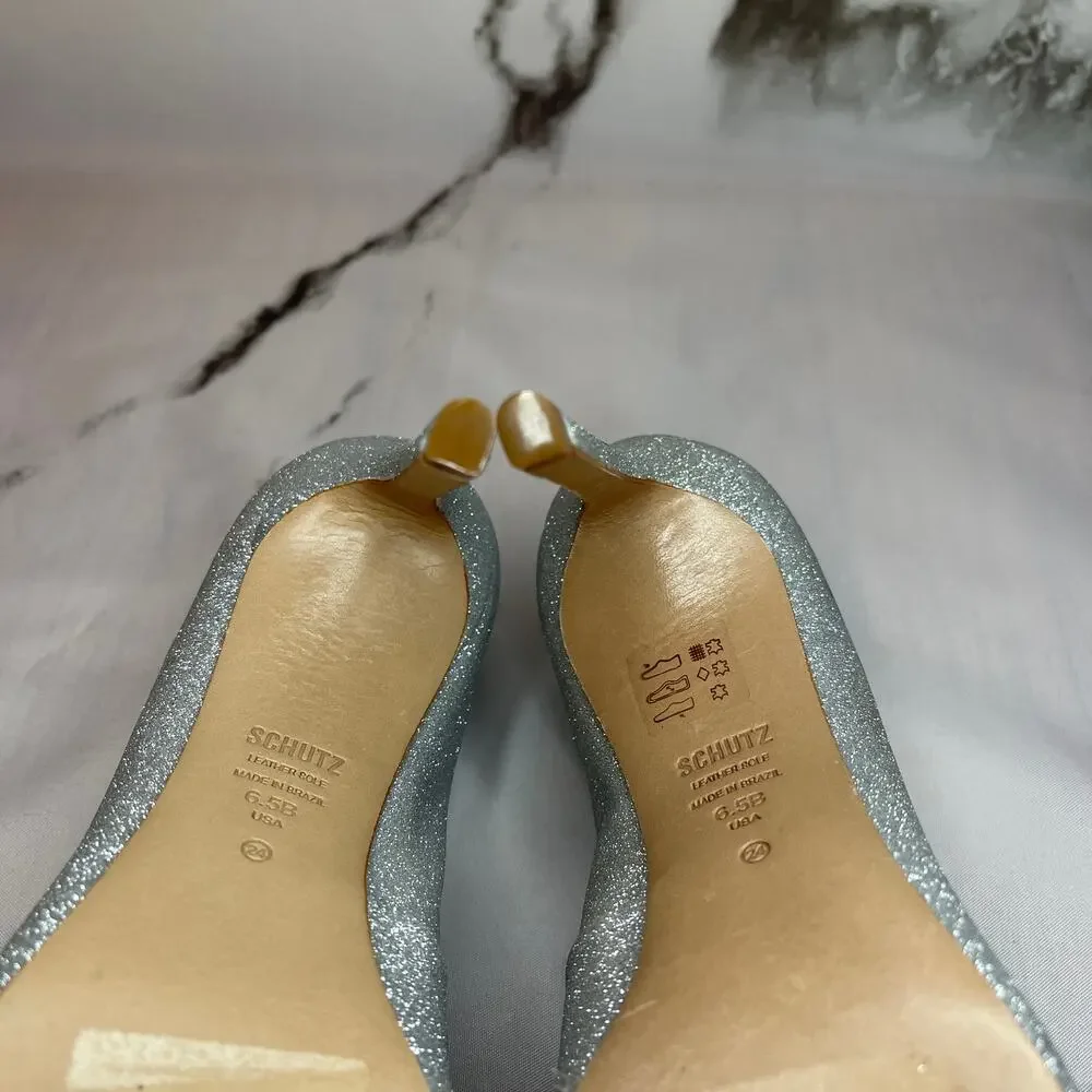 Schutz Silver Pointed Toe Pump Size 6.5 NWOB